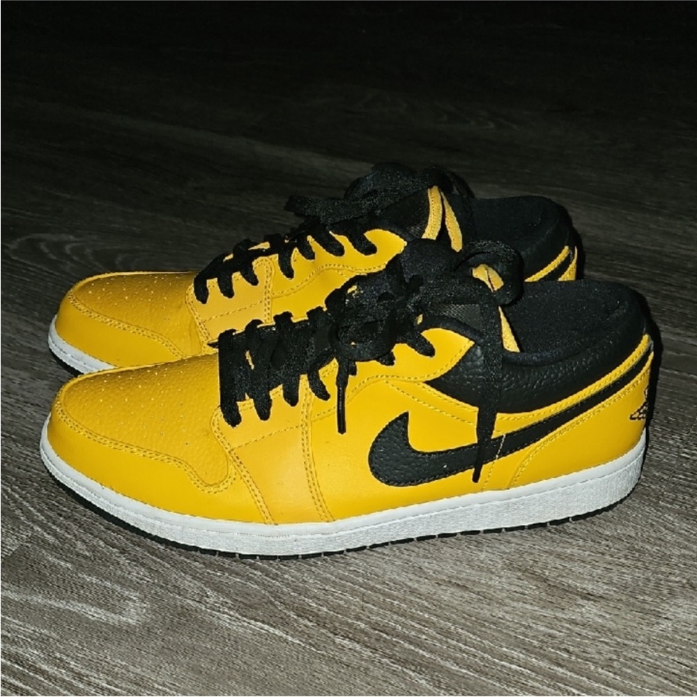 Air Jordan 1 Low University Gold Nike Men’s Sz 10.5
